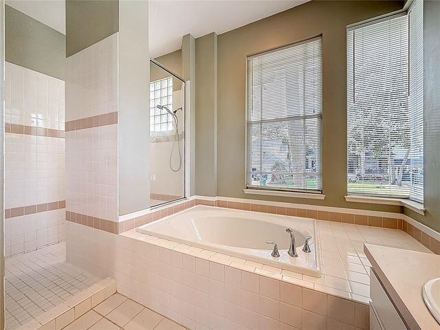 402 N CAROLINA AVENUE, Palm Harbor, FL 34683