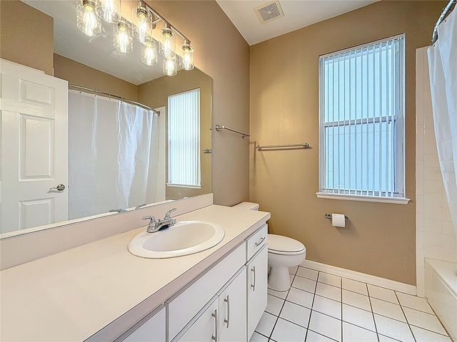 402 N CAROLINA AVENUE, Palm Harbor, FL 34683