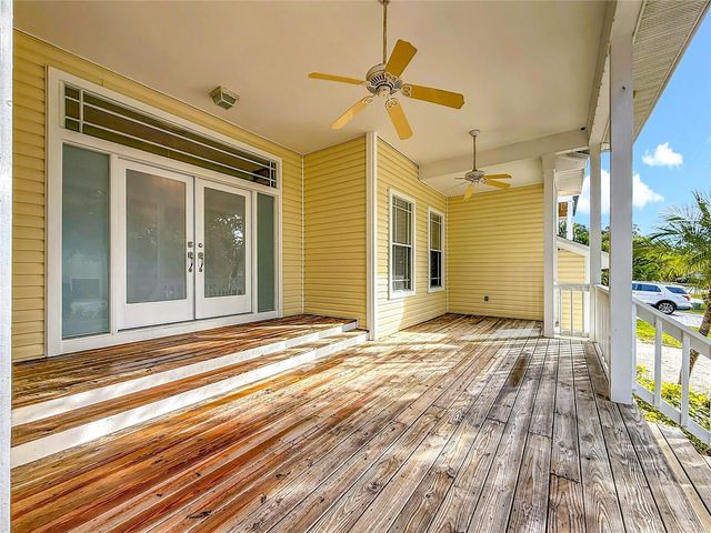402 N CAROLINA AVENUE, Palm Harbor, FL 34683
