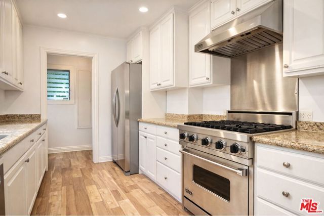 214 S Spalding Drive, Beverly Hills, CA 90212