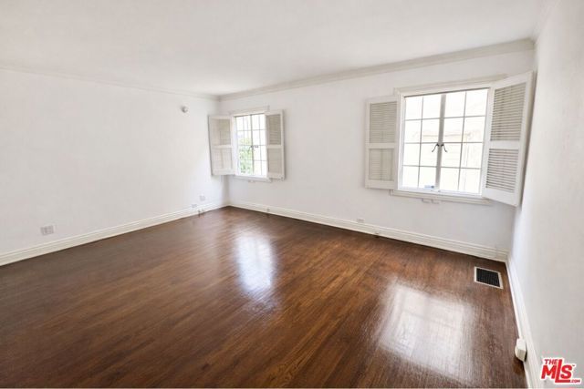 214 S Spalding Drive, Beverly Hills, CA 90212