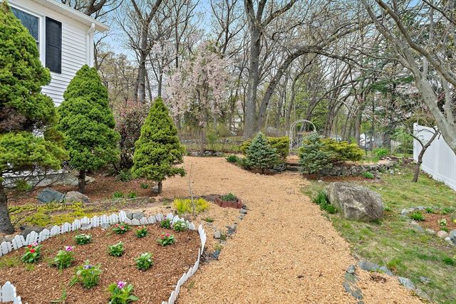 68 Dothan St, Arlington, MA 02474