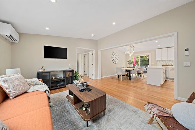 68 Dothan St, Arlington, MA 02474
