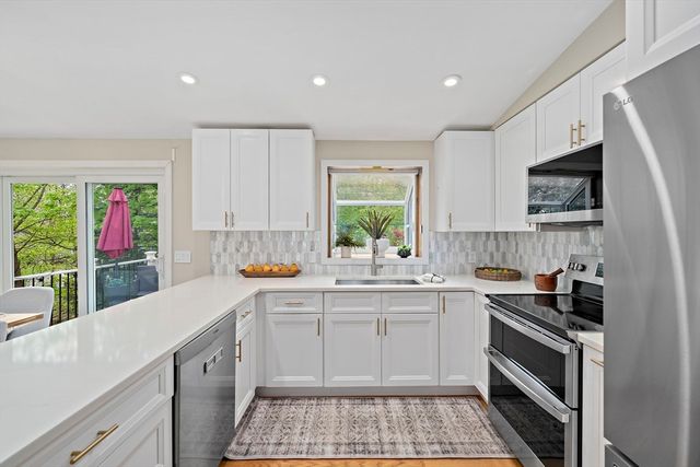 68 Dothan St, Arlington, MA 02474