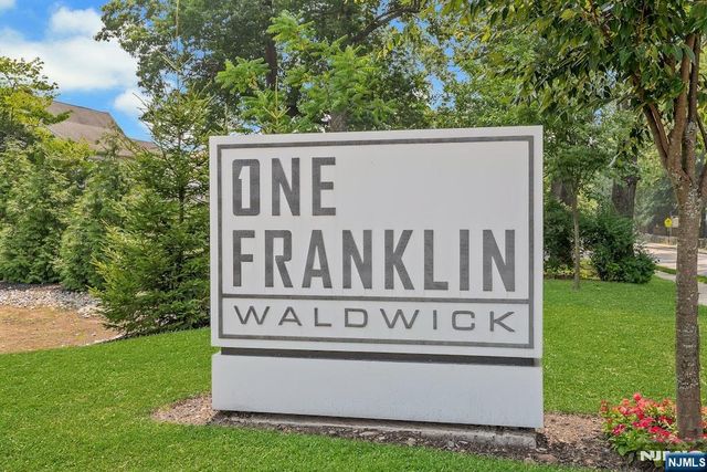 1 Franklin Turnpike 1, Waldwick, NJ 07463