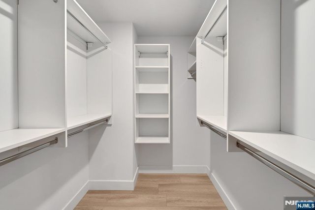 1 Franklin Turnpike 1, Waldwick, NJ 07463
