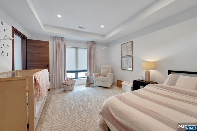 1 Franklin Turnpike 1, Waldwick, NJ 07463