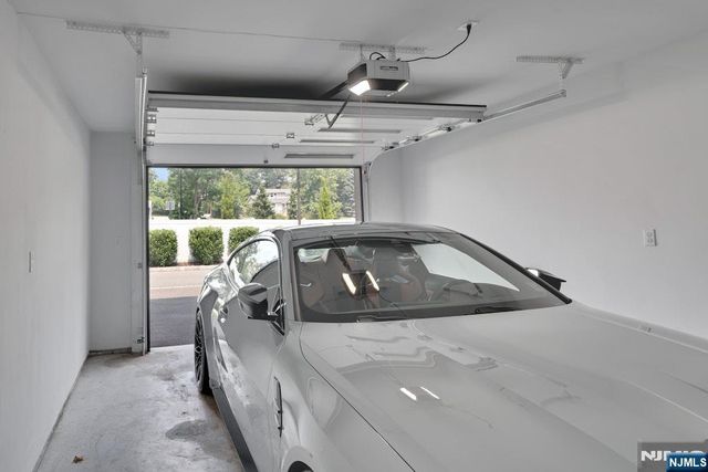 1 Franklin Turnpike 1, Waldwick, NJ 07463