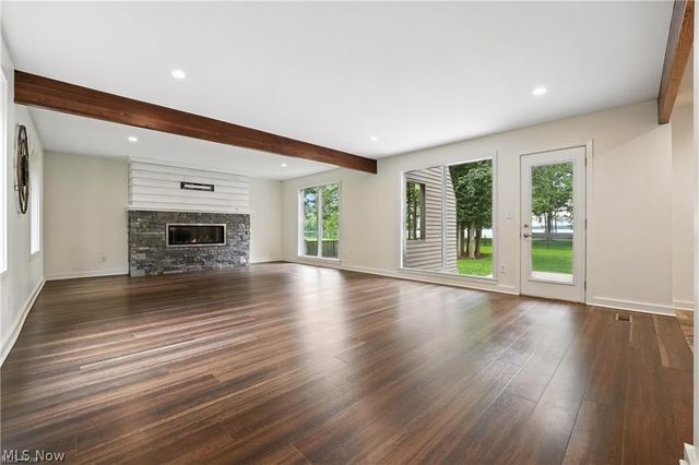 263 E Pine Lake Road, North Lima, OH 44452