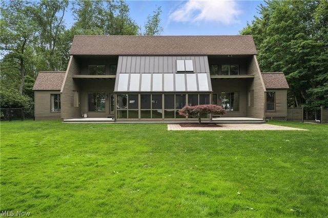 263 E Pine Lake Road, North Lima, OH 44452