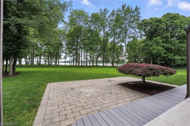263 E Pine Lake Road, North Lima, OH 44452