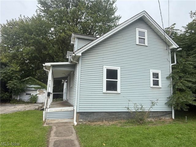 411 Chestnut Avenue NE, Warren, OH 44483