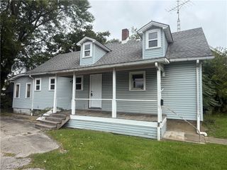411 Chestnut Avenue NE, Warren, OH 44483