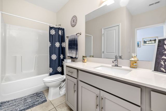 1011 Vida Way Apt 202, Nolensville, TN 37135