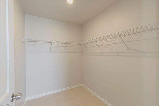 1704 NW 11th CT, Cape Coral, FL 33993