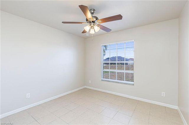 1704 NW 11th CT, Cape Coral, FL 33993