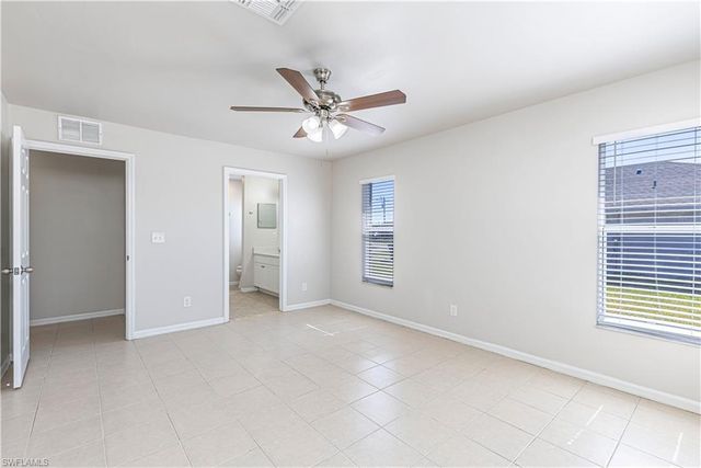 1704 NW 11th CT, Cape Coral, FL 33993