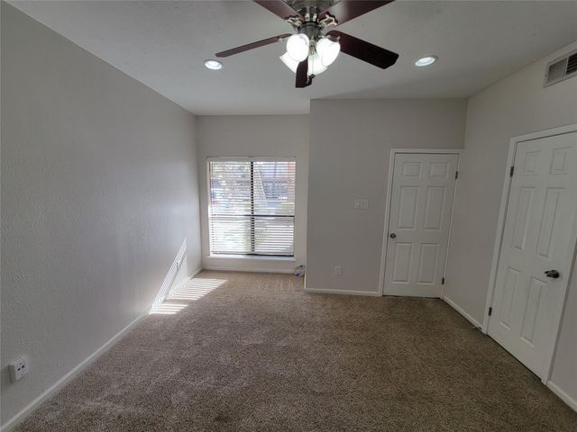 2025 Augusta Drive 303, Houston, TX 77057