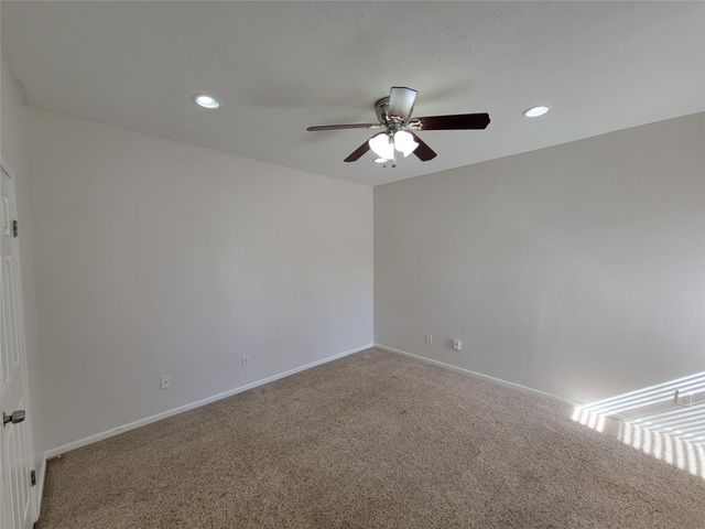 2025 Augusta Drive 303, Houston, TX 77057