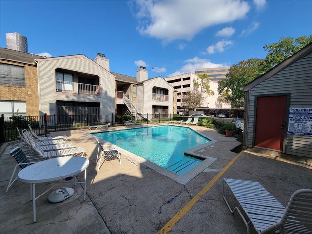 2025 Augusta Drive 303, Houston, TX 77057