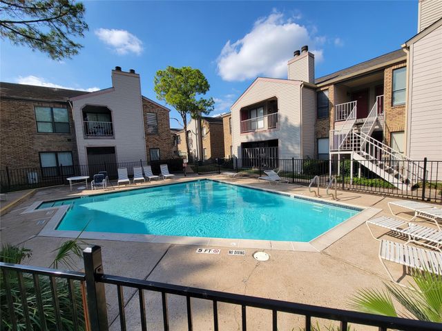 2025 Augusta Drive 303, Houston, TX 77057