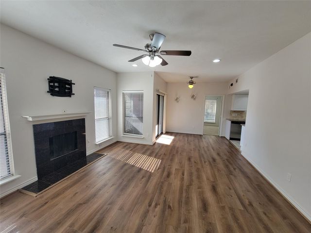 2025 Augusta Drive 303, Houston, TX 77057