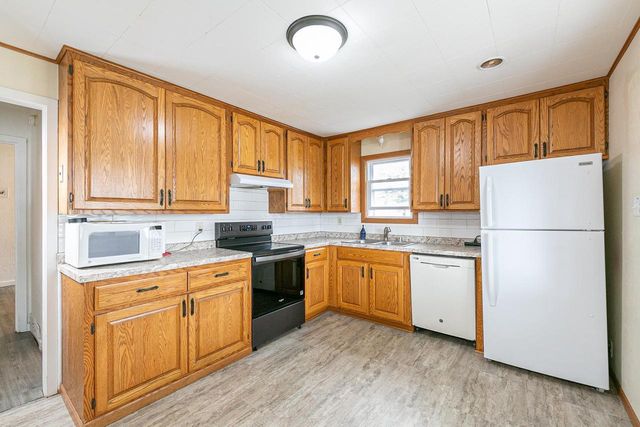 401 GARDNERS, Appleton, WI 54915