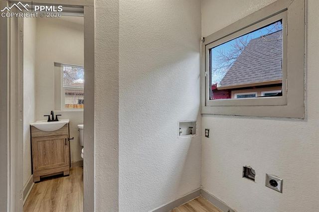 422 E Boulder Street, Colorado Springs, CO 80903