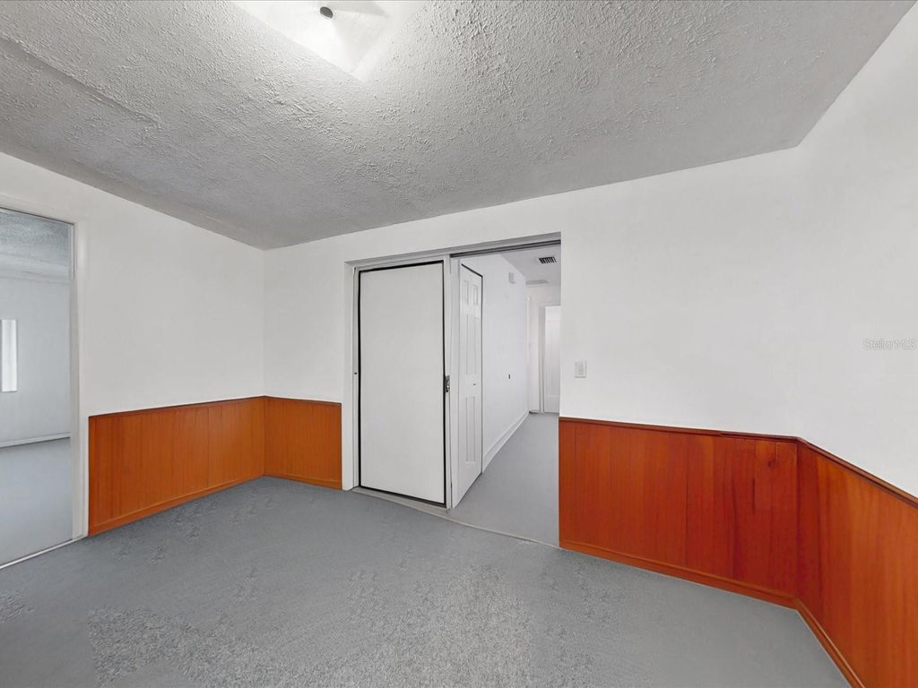 Image 13 of property listing at 420 JACKS MEMORIAL ROAD, St Cloud, FL 34769