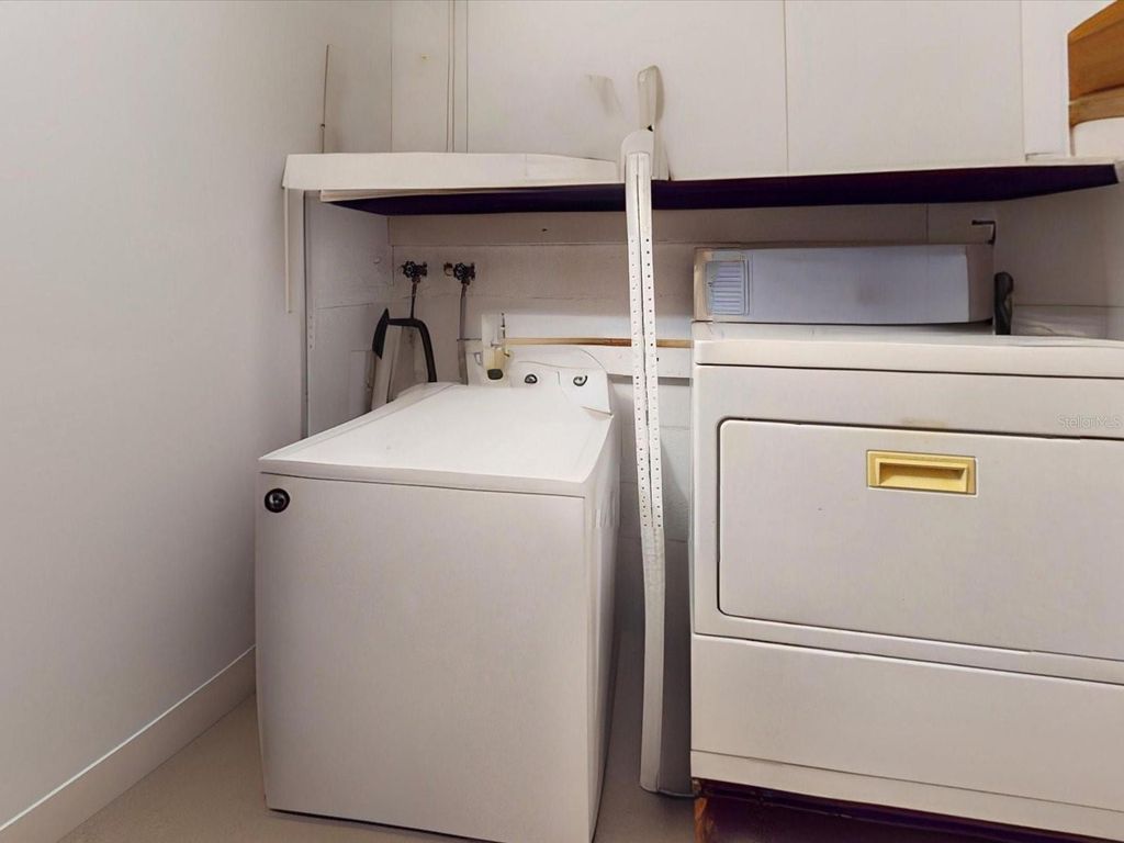 Image 15 of property listing at 420 JACKS MEMORIAL ROAD, St Cloud, FL 34769