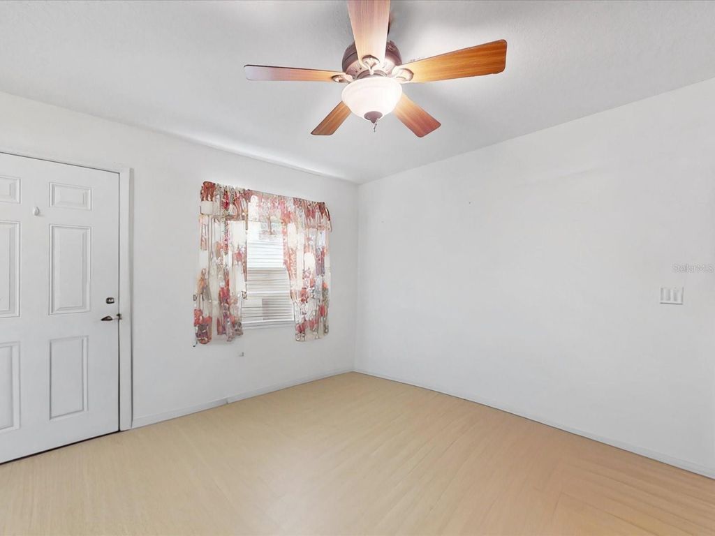 Image 17 of property listing at 420 JACKS MEMORIAL ROAD, St Cloud, FL 34769