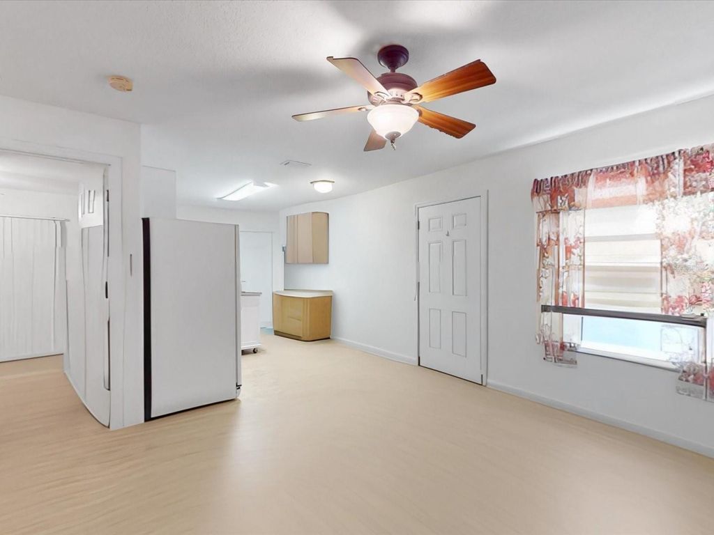 Image 18 of property listing at 420 JACKS MEMORIAL ROAD, St Cloud, FL 34769