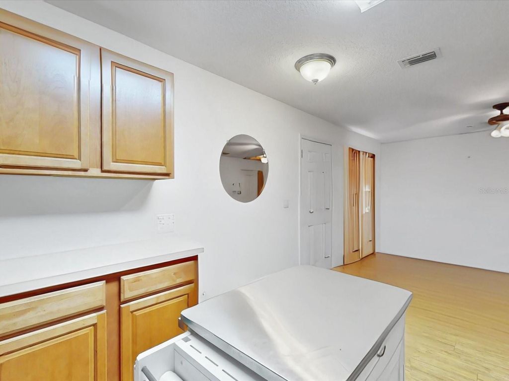 Image 20 of property listing at 420 JACKS MEMORIAL ROAD, St Cloud, FL 34769