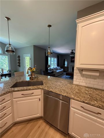 9503 Gem Stone Drive, Clearcreek Twp, OH 45458