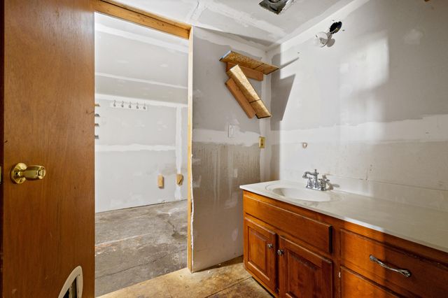 381 S Main Street Street, Winchester, KY 40391