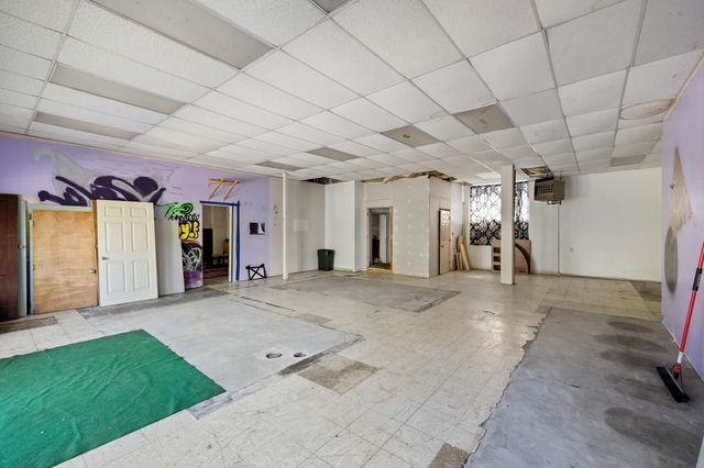 381 S Main Street Street, Winchester, KY 40391