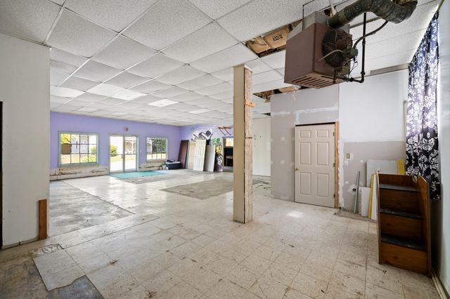 381 S Main Street Street, Winchester, KY 40391