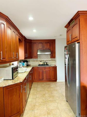 260-01 57th Avenue, Little Neck, NY 11362