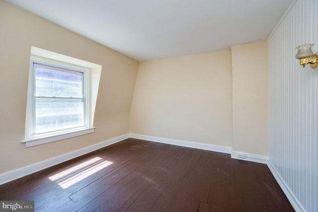 531 CHESTNUT ST, West Reading, PA 19611