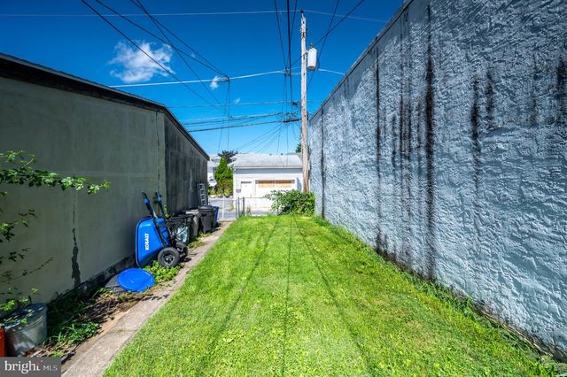 531 CHESTNUT ST, West Reading, PA 19611