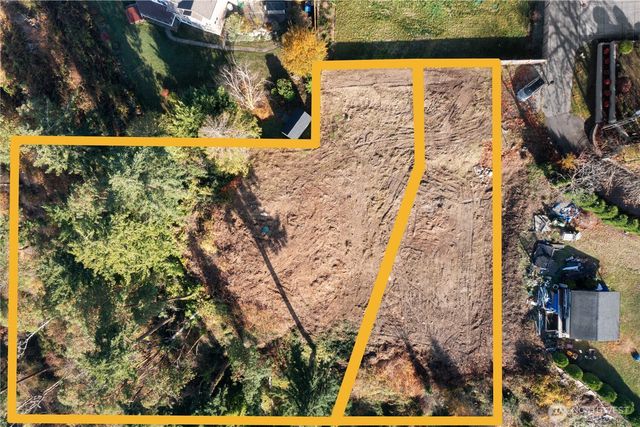 910 64th Avenue E, Fife, WA 98404