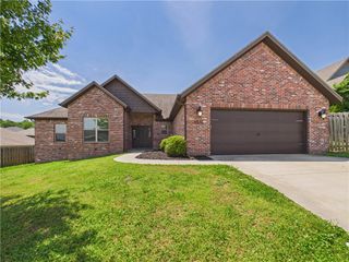 1531 Abbey Lane, Centerton, AR 72719