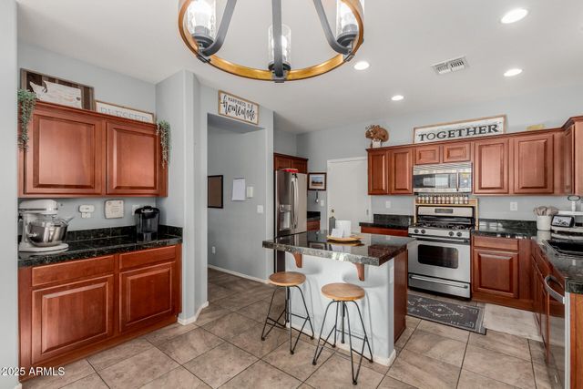 3739 W MEMORIAL Drive, Phoenix, AZ 85086