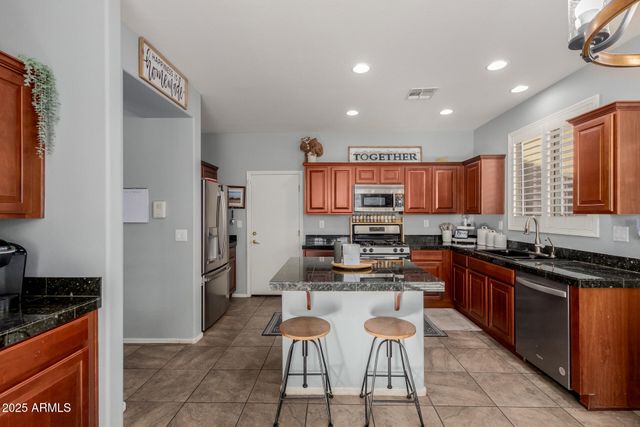 3739 W MEMORIAL Drive, Phoenix, AZ 85086