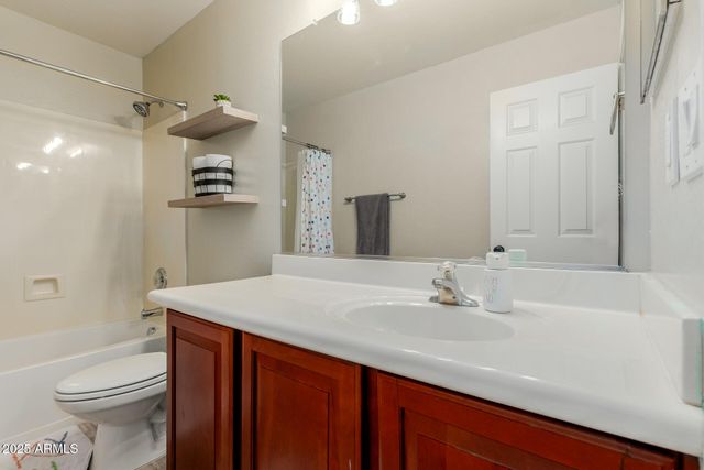 3739 W MEMORIAL Drive, Phoenix, AZ 85086