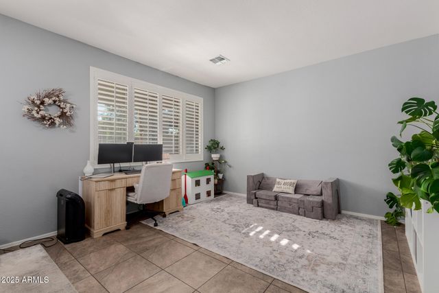 3739 W MEMORIAL Drive, Phoenix, AZ 85086