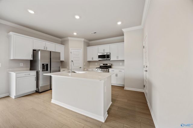 4608 Hampton Glen Circle, Owens Cross Roads, AL 35763