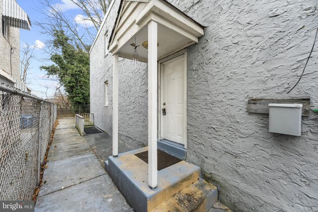 2209 W 3RD ST, Chester, PA 19013