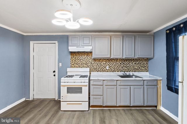 2209 W 3RD ST, Chester, PA 19013