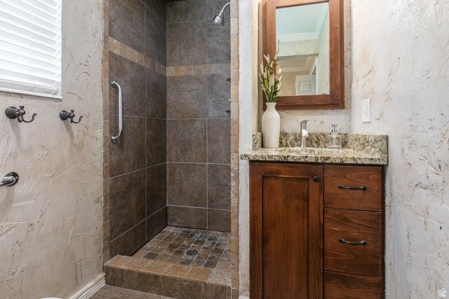 1360 N NOLA DR, Centerville, UT 84014